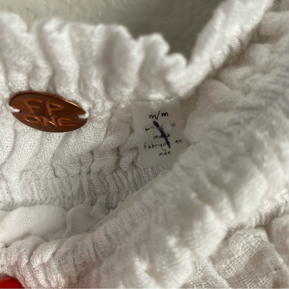 NWOT People Crop Top Eyelet in White - Picture 5 of 10